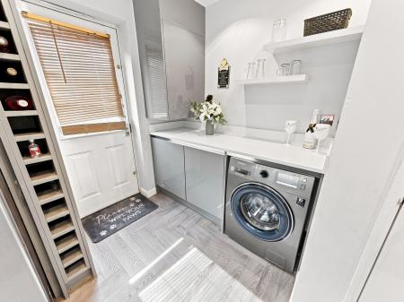 4 bedroom Detached house for sale in Sanderling Road, Gateford, S81