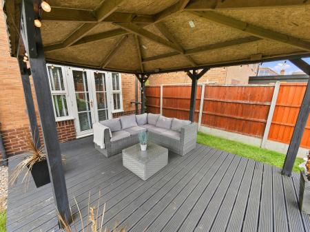 4 bedroom Detached house for sale in Sanderling Road, Gateford, S81