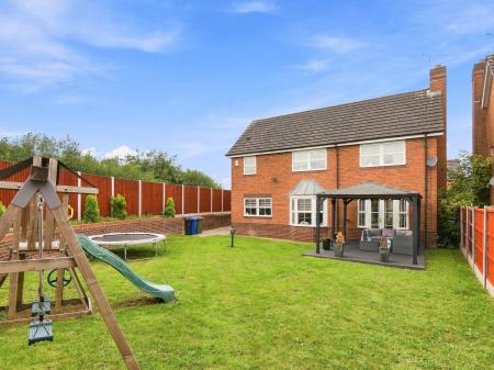 4 bedroom Detached house for sale in Sanderling Road, Gateford, S81