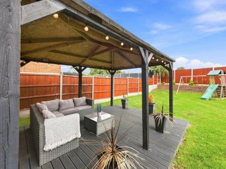 4 bedroom Detached house for sale in Sanderling Road, Gateford, S81