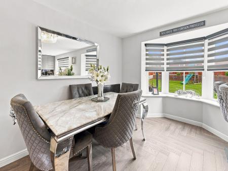 4 bedroom Detached house for sale in Sanderling Road, Gateford, S81