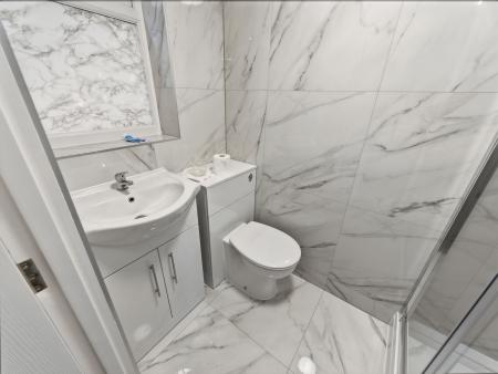 4 bedroom Detached house for sale in Long Lane, Carlton-In-Lindrick, S81