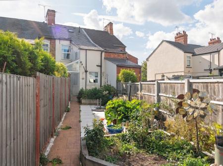 2 bedroom Terraced House for sale in Stubbing Lane, Worksop, S80