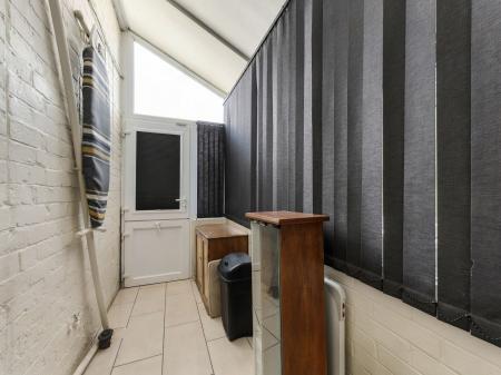 2 bedroom Terraced House for sale in Stubbing Lane, Worksop, S80