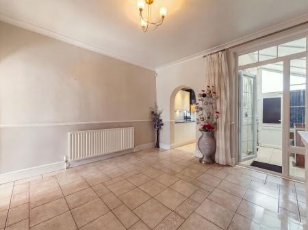 2 bedroom Terraced House for sale in Stubbing Lane, Worksop, S80