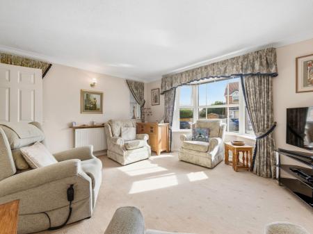 4 bedroom Detached house for sale in Kirkpatrick Drive, Gateford, S81