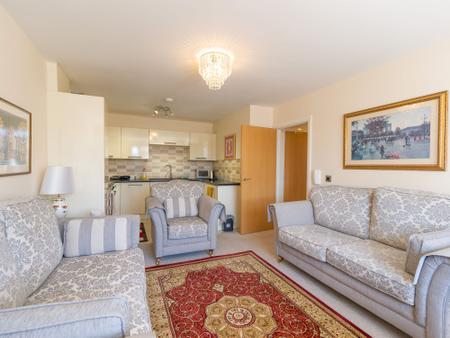 2 bedroom Flat for sale in Grove Court, Worksop, S80