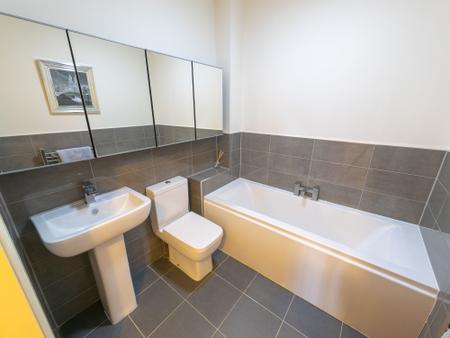 2 bedroom Flat for sale in Grove Court, Worksop, S80