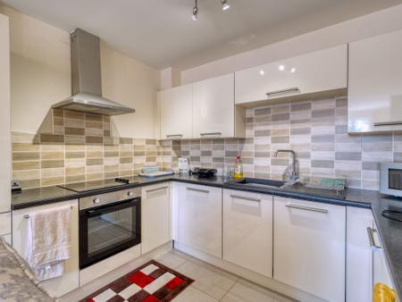 2 bedroom Flat for sale in Grove Court, Worksop, S80