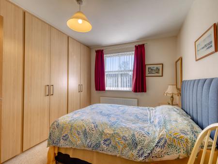 2 bedroom Flat for sale in Grove Court, Worksop, S80