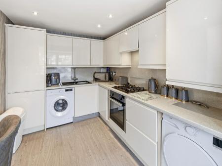 4 bedroom Semi-detached house for sale in Woodhouse Close, Rhodesia, S80