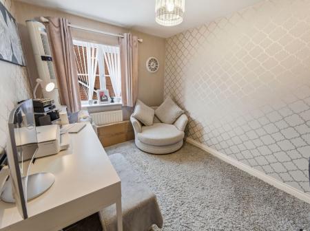 4 bedroom Semi-detached house for sale in Woodhouse Close, Rhodesia, S80