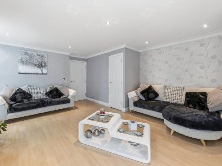 4 bedroom Semi-detached house for sale in Woodhouse Close, Rhodesia, S80