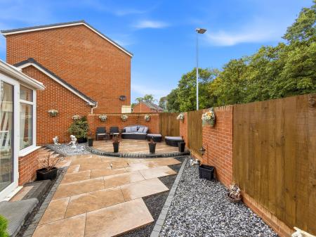 4 bedroom Semi-detached house for sale in Woodhouse Close, Rhodesia, S80