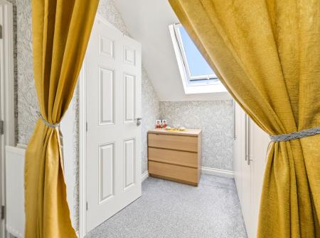 4 bedroom Semi-detached house for sale in Woodhouse Close, Rhodesia, S80