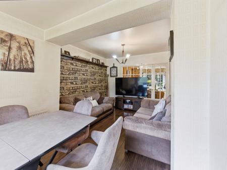 4 bedroom Semi-detached house for sale in Ringwood Crescent, Leeds, LS14