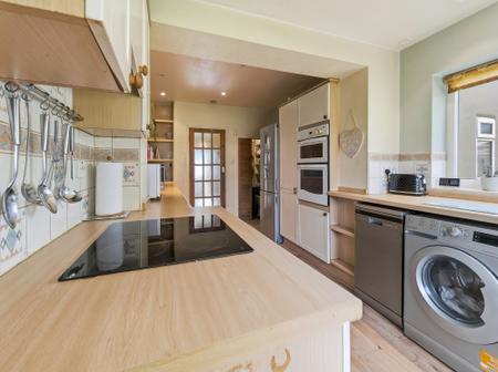 4 bedroom Semi-detached house for sale in Ringwood Crescent, Leeds, LS14