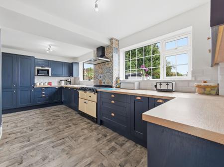 4 bedroom Detached house for sale in Maltby Road, Oldcotes, S81