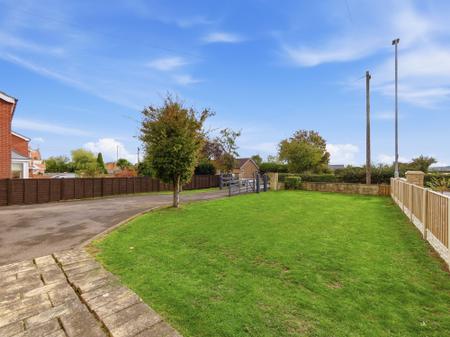4 bedroom Detached house for sale in Maltby Road, Oldcotes, S81