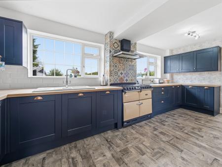 4 bedroom Detached house for sale in Maltby Road, Oldcotes, S81