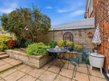 3 bedroom Semi-detached house for sale in Beckett Avenue, Carlton-In-Lindrick, S81