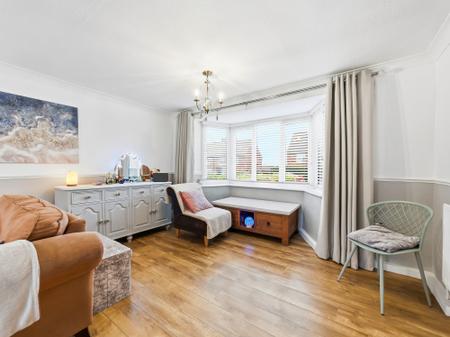 3 bedroom Semi-detached house for sale in Beckett Avenue, Carlton-In-Lindrick, S81