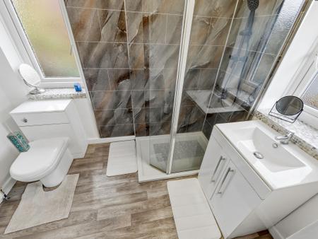 3 bedroom Semi-detached house for sale in Beckett Avenue, Carlton-In-Lindrick, S81