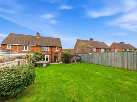 3 bedroom Semi-detached house for sale in Beckett Avenue, Carlton-In-Lindrick, S81