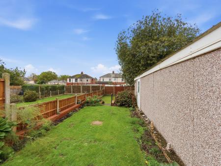 3 bedroom Semi-detached house for sale in Kilton Close, Worksop, S81