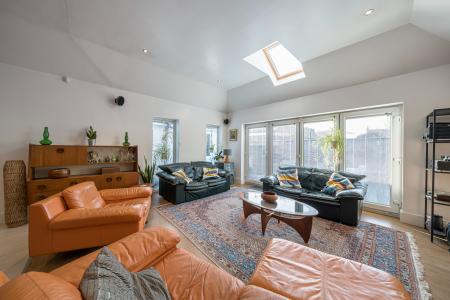 3 bedroom Bungalow for sale in Shardeloes Road, Skegness, PE25