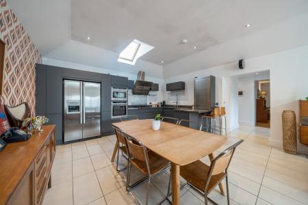 3 bedroom Bungalow for sale in Shardeloes Road, Skegness, PE25