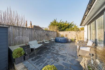 3 bedroom Bungalow for sale in Shardeloes Road, Skegness, PE25