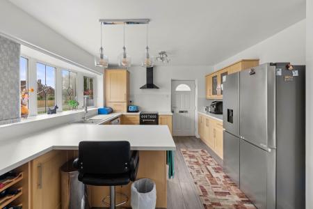 3 bedroom Detached bungalow for sale in Croft Lane, Croft, PE24