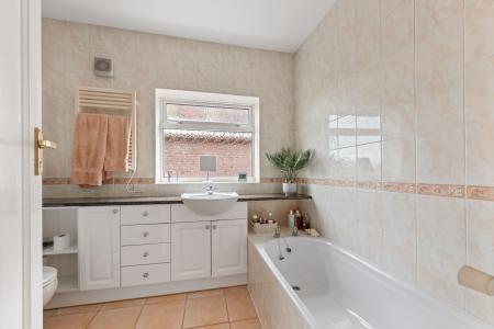 4 bedroom Semi-detached house for sale in Drummond Road, Skegness, PE25