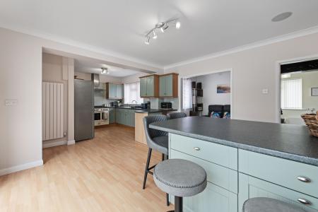 5 bedroom Detached house for sale in Norwood Road, Skegness, PE25