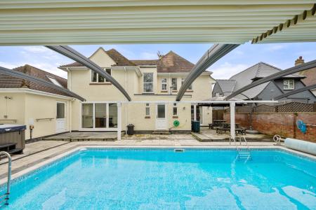 5 bedroom Detached house for sale in Norwood Road, Skegness, PE25