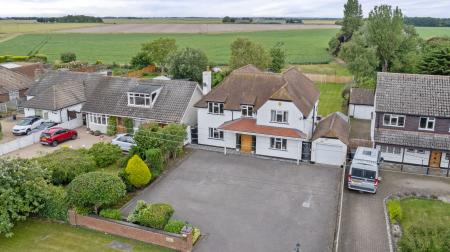 4 bedroom Detached house for sale in Gibraltar Road, Skegness, PE25