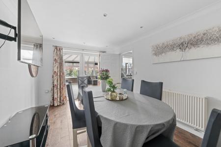 5 bedroom Detached house for sale in High Street, Ingoldmells, PE25