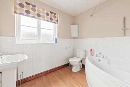 3 bedroom Detached bungalow for sale in St Nicholas Close, Addlethorpe, PE24