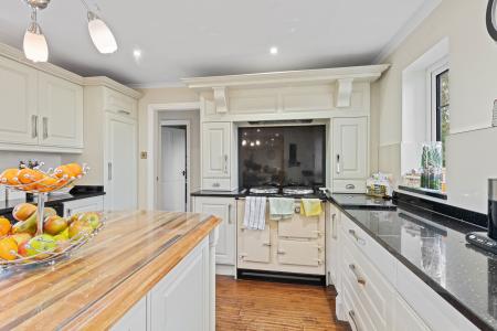 5 bedroom Detached house for sale in Church End, Winthorpe, PE25