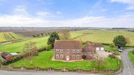 5 bedroom Detached house for sale in Church End, Winthorpe, PE25