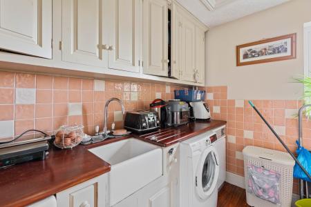 5 bedroom Detached house for sale in Church End, Winthorpe, PE25