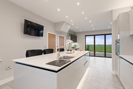 5 bedroom Detached house for sale in Youngers Lane, Burgh Le Marsh, PE24