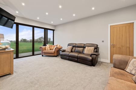 5 bedroom Detached house for sale in Youngers Lane, Burgh Le Marsh, PE24