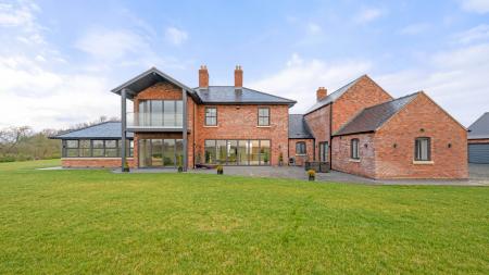 5 bedroom Detached house for sale in Youngers Lane, Burgh Le Marsh, PE24