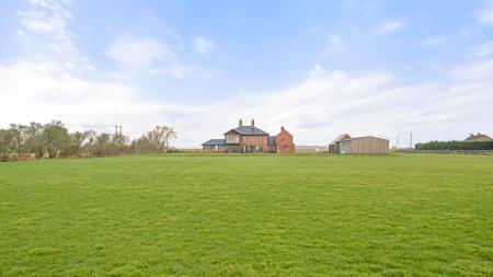 5 bedroom Detached house for sale in Youngers Lane, Burgh Le Marsh, PE24
