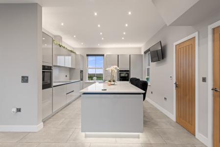 5 bedroom Detached house for sale in Youngers Lane, Burgh Le Marsh, PE24