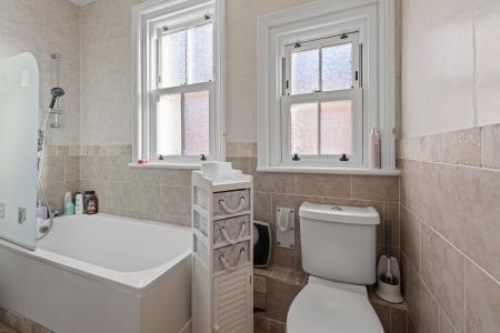 4 bedroom Flat for sale in Algitha Road, Skegness, PE25