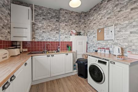 4 bedroom Flat for sale in Algitha Road, Skegness, PE25