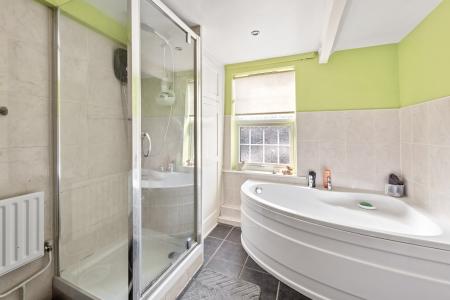 3 bedroom End of terrace house for sale in High Street, Wainfleet, PE24